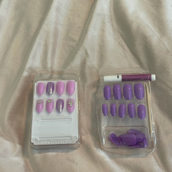 Press on nails - Picture 4 of 4